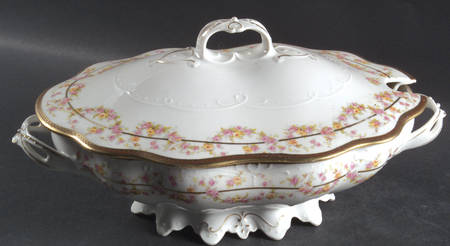 ALT62 Oval Tureen & Lid