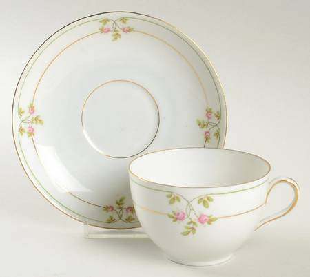ALT74 Flat Cup & Saucer Set