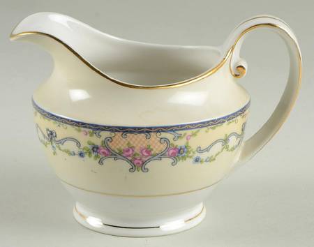 Arabesque Creamer