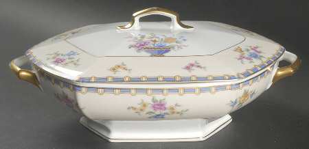 Berkshire Oval Covered Vegetable