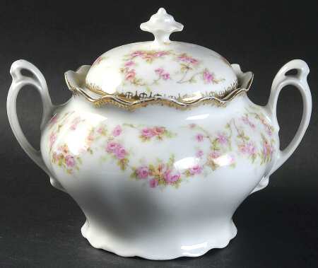 Bridal Rose (Scalloped, Gold Edge) Sugar Bowl & Lid