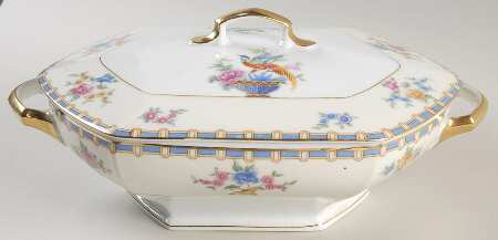 Cellini Oval Covered Vegetable