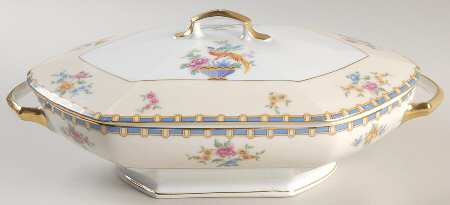Cellini Oval Covered Vegetable