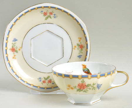 Eden Footed Cup & Saucer Set
