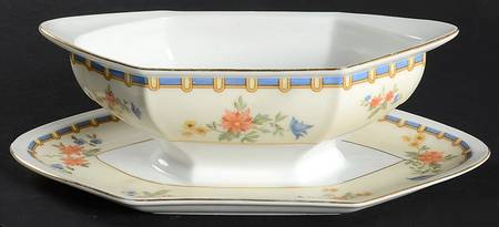 Eden Gravy Boat with Attached Underplate