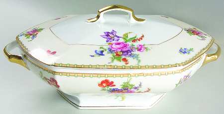 Palatial Oval Covered Vegetable