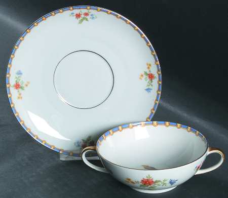 Victoria (Round) Footed Cream Soup Bowl & Saucer Set