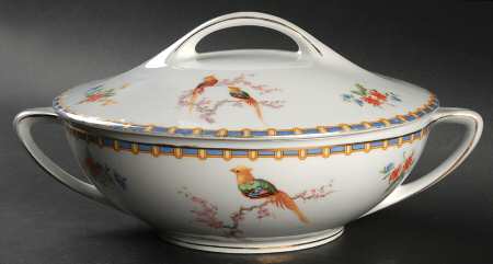 Victoria (Round) Round Covered Vegetable