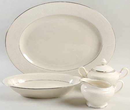Chantilly 5 Piece Hostess Set