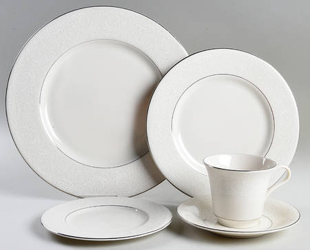 Chantilly 5 Piece Place Setting