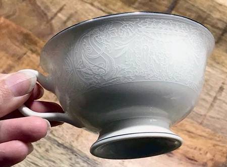 Chantilly Footed Cup