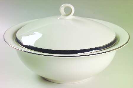 Ebony Round Covered Vegetable