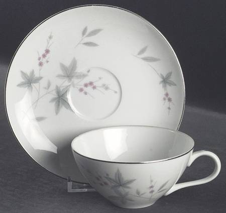 Kathleen Flat Cup & Saucer Set