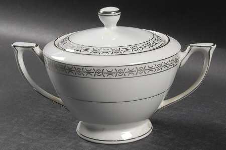 Patricia Sugar Bowl & Lid