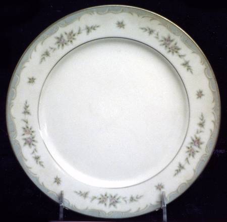 Susan Dinner Plate