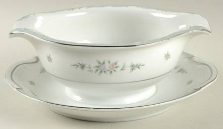 Susan Gravy Boat with Attached Underplate
