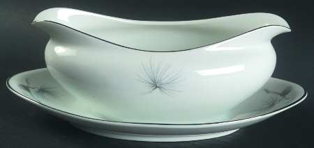 Caroline Gravy Boat with Attached Underplate