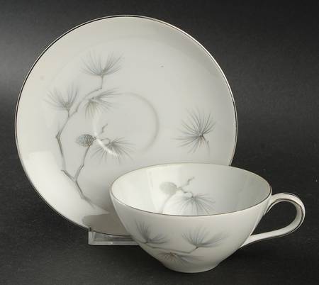 Caroline Flat Cup & Saucer Set