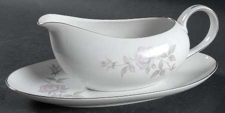 Carmen Gravy Boat & Underplate