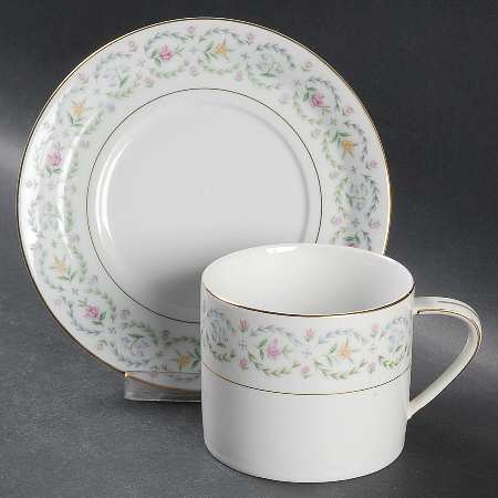 Dubarry Flat Cup & Saucer Set