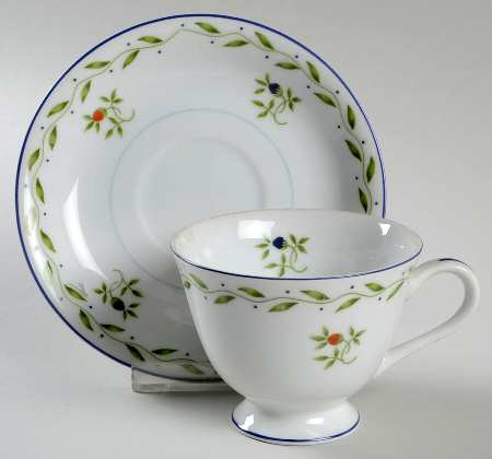 Juliette Footed Cup & Saucer Set
