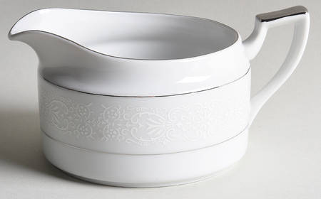 Pembrooke Round Gravy Boat