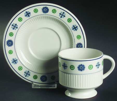 Potomac Footed Cup & Saucer Set