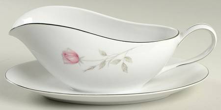 Rosetta Gravy Boat with Attached Underplate