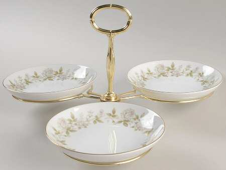Rose Wreath 7" x 12" 3-Part Relish & Metal Stand (FR) HC