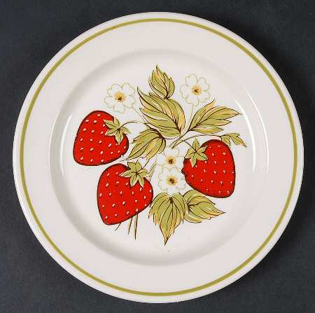 Berry Patch Salad Plate