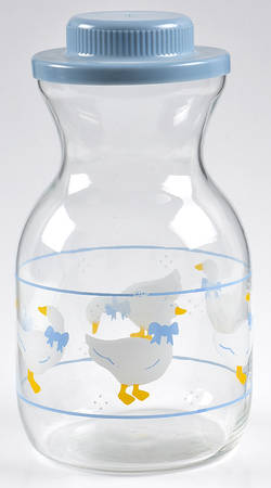 Farm Country Glassware Carafe with Lid