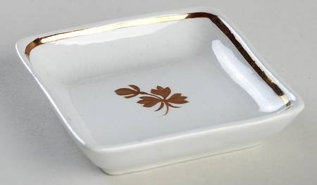 Tea Leaf (Embossed Lily Rim) Butter Pat
