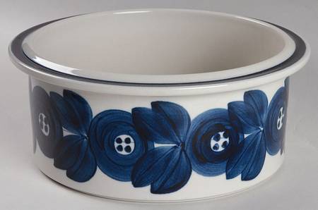 Anemone Blue 9" Round Vegetable Bowl by Arabia of Finland