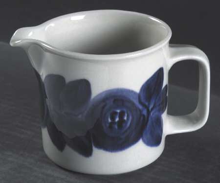 Anemone Blue 16 Oz Pitcher