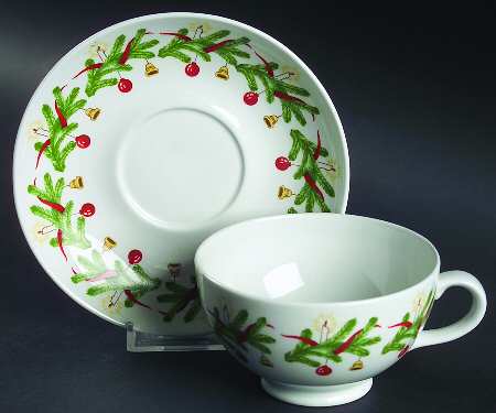 Christmas Wreath Footed Cup & Saucer Set