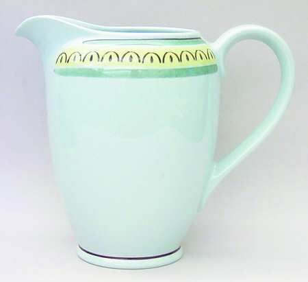 Crown Band 40 Oz Pitcher
