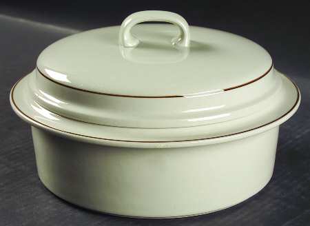 Fennica 2 Qt Round Covered Casserole
