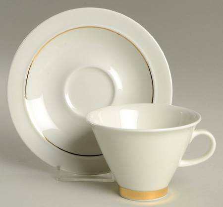 Harlekin Gold Footed Cup & Saucer Set