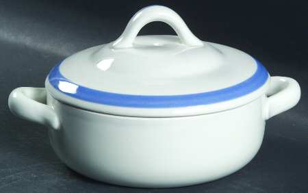 Ribbons Blue (White Background) .75 Pt Round Covered Casserole