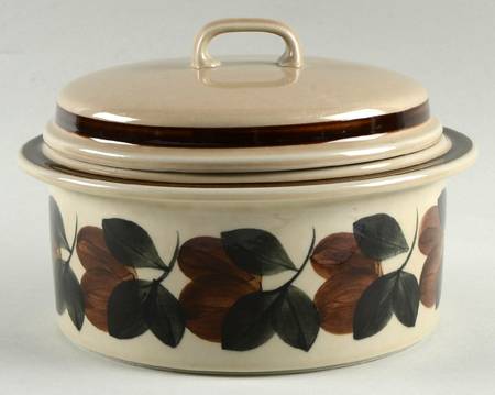 Ruija Troubadour 2 Qt Round Covered Casserole