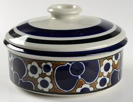 Saara 1.75 Qt Round Covered Casserole