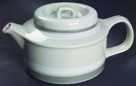 Salla Teapot & Lid