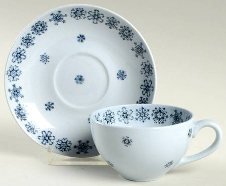 Snowflake Flat Demitasse Cup & Saucer Set