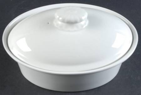 Teema Off White 1 Quart Oval Covered Casserole
