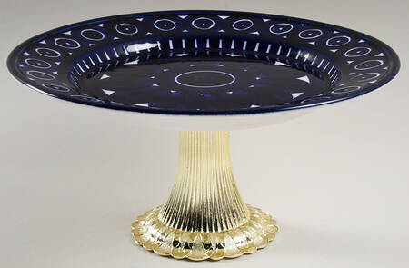 Valencia Cake Stand with 4"-5" Metal Pedestal  Hc