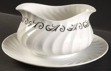 Silver Wreath Gravy Boat with Attached Underplate