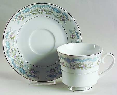 Florentine Footed Cup & Saucer Set