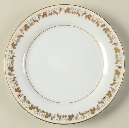 Hampshire Bread & Butter Plate by Arlen