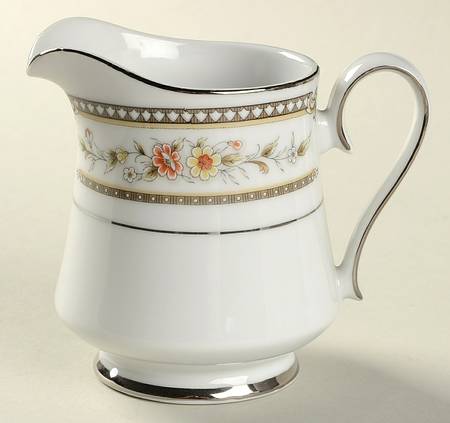 Lascala Creamer