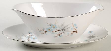 Lido Gravy Boat & Underplate